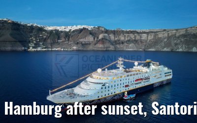 Hamburg after sunset, Santorini 26.04.2024