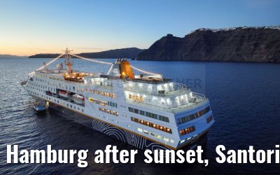 Hamburg after sunset, Santorini 26.04.2024
