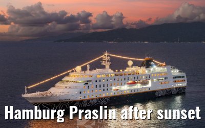Hamburg Praslin after sunset