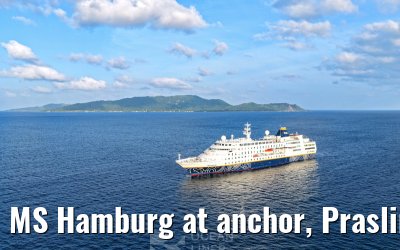 MS Hamburg at anchor, Praslin 23.02.2026