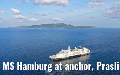 MS Hamburg at anchor, Praslin 23.02.2026
