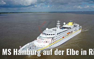MS Hamburg auf der Elbe in Richtung Hamburg 07.05.2019