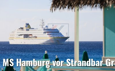MS Hamburg vor Strandbar Grand Turk Island 19.02.2018