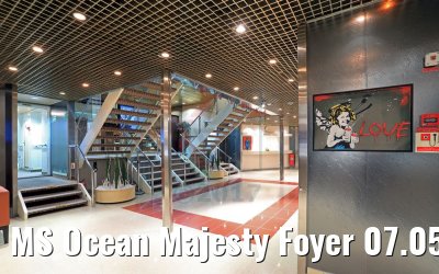 MS Ocean Majesty Foyer 07.05.2017