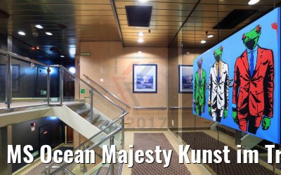 MS Ocean Majesty Kunst im Treppenhaus Mai 2017