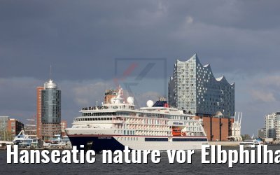 Hanseatic nature vor Elbphilharmonie in Hamburg 05.05.2019
