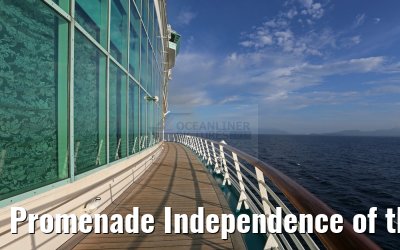 Promenade Independence of the Seas