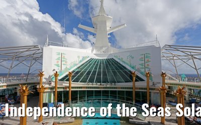 Independence of the Seas Solarium Pool