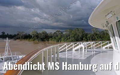 Abendlicht MS Hamburg auf dem Amazonas am 06.01.2015 Abendlicht MS Hamburg auf dem Amazonas am 06.01.2015