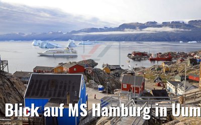 Blick auf MS Hamburg in Uummannaq, Grönland Blick auf MS Hamburg in Uummannaq, Grönland