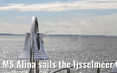 MS Alina sails the Ijsselmeer 04.04.2016 MS Alina sails the Ijsselmeer 04.04.2016