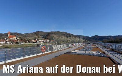 MS Ariana auf der Donau bei Weissenkirchen 03.04.2015 MS Ariana auf der Donau bei Weissenkirchen 03.04.2015