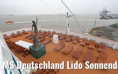 MS Deutschland Lido Sonnendeck mit neuem Teppich 20.05.2016 MS Deutschland Lido Sonnendeck mit neuem Teppich 20.05.2016