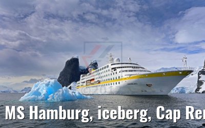 MS Hamburg, iceberg, Cap Renard, Una Peaks, Antarctic 10.01.2017 MS Hamburg, iceberg, Cap Renard, Una Peaks, Antarctic 10.01.2017