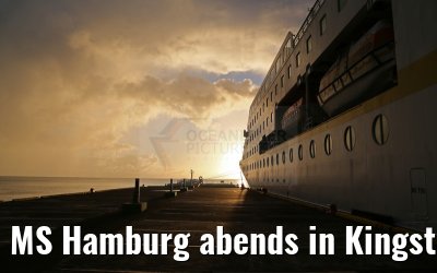 MS Hamburg abends in Kingstown St. Vincent 25.01.2015 MS Hamburg abends in Kingstown St. Vincent 25.01.2015