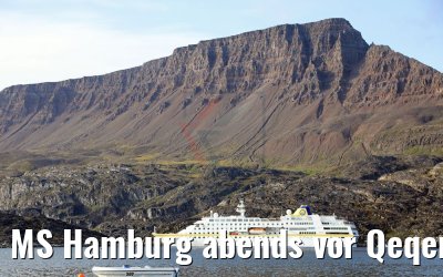 MS Hamburg abends vor Qeqertarsuaq, Groenland MS Hamburg abends vor Qeqertarsuaq, Groenland