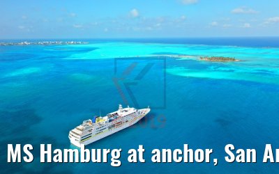 MS Hamburg at anchor, San Andres, Colombia 16.02.2019 MS Hamburg at anchor, San Andres, Colombia 16.02.2019