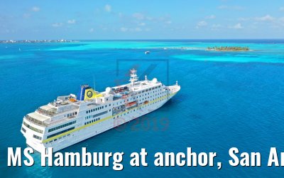 MS Hamburg at anchor, San Andres, Colombia 16.02.2019 MS Hamburg at anchor, San Andres, Colombia 16.02.2019
