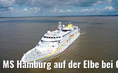 MS Hamburg auf der Elbe bei Glückstadt 07.05.2019 MS Hamburg auf der Elbe bei Glückstadt 07.05.2019