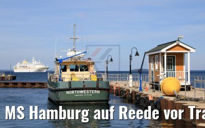 MS Hamburg auf Reede vor Traverse City 10.10.2019 MS Hamburg auf Reede vor Traverse City 10.10.2019