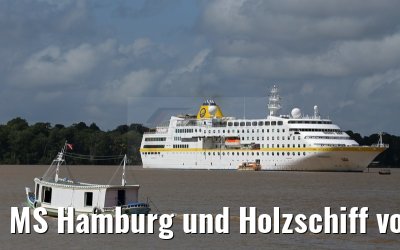MS Hamburg und Holzschiff vor Afua in Brasilien 17.01.2015 MS Hamburg und Holzschiff vor Afua in Brasilien 17.01.2015
