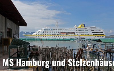 MS Hamburg und Stelzenhäuser in Coron, Busuanga Island, Philippinen 15.02.2016 MS Hamburg und Stelzenhäuser in Coron, Busuanga Island, Philippinen 15.02.2016