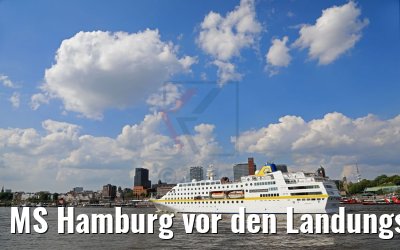 MS Hamburg vor den Landungsbrücken in Hamburg 14.05.2017 MS Hamburg vor den Landungsbrücken in Hamburg 14.05.2017