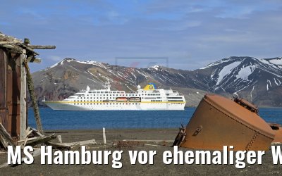 MS Hamburg vor ehemaliger Walfangstation Deception Island, Antarktis 07.01.2017 MS Hamburg vor ehemaliger Walfangstation Deception Island, Antarktis 07.01.2017