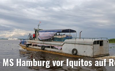 MS Hamburg vor Iquitos auf Reede 08.01.2015 MS Hamburg vor Iquitos auf Reede 08.01.2015