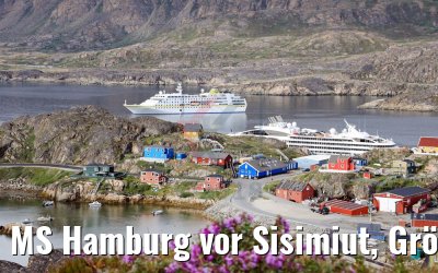 MS Hamburg vor Sisimiut, Grönland MS Hamburg vor Sisimiut, Grönland