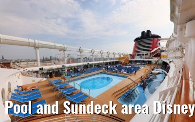 Pool and Sundeck area Disney Dream Pool and Sundeck area Disney Dream