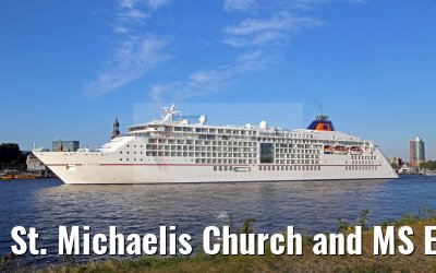 St. Michaelis Church and MS Europa 2, Hamburg, 24.08.2016 St. Michaelis Church and MS Europa 2, Hamburg, 24.08.2016