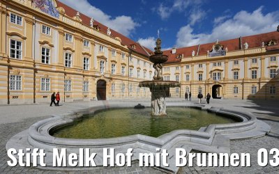 Stift Melk Hof mit Brunnen 03.04.2015 Stift Melk Hof mit Brunnen 03.04.2015