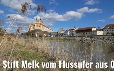 Stift Melk vom Flussufer aus 03.04.2015 Stift Melk vom Flussufer aus 03.04.2015