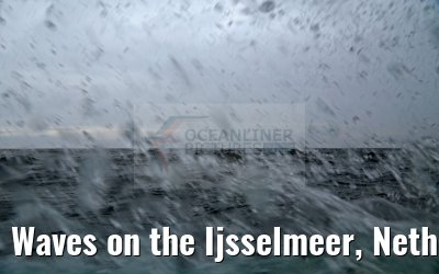 Waves on the Ijsselmeer, Netherlands 04.04.2016 Waves on the Ijsselmeer, Netherlands 04.04.2016