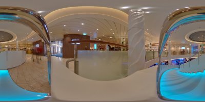 Blick ins Atrium neue Mein Schiff 2