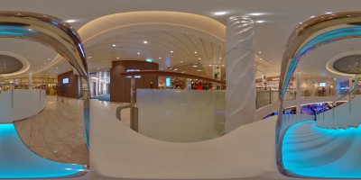 Blick ins Atrium neue Mein Schiff 2
