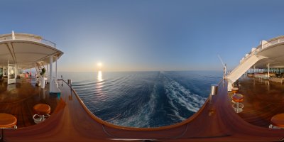 Blick von Phoenix Lounge auf Fahrwasser MS Amera
