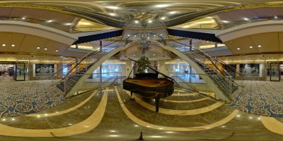 Piano im Foyer MS Amera