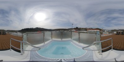 Sonnendeck kleiner Pool MS Adora