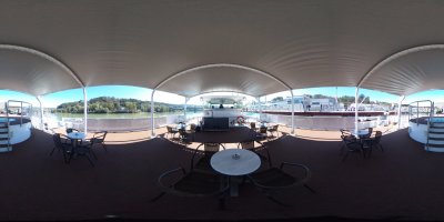 Sonnendeck mit Sonnensegel Rousse Prestige