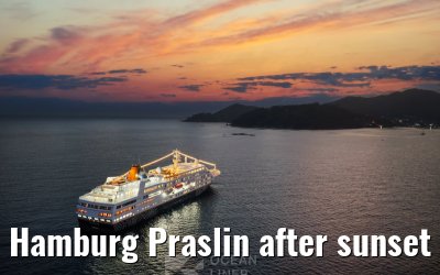Hamburg Praslin after sunset