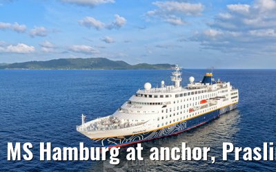 MS Hamburg at anchor, Praslin 23.02.2026