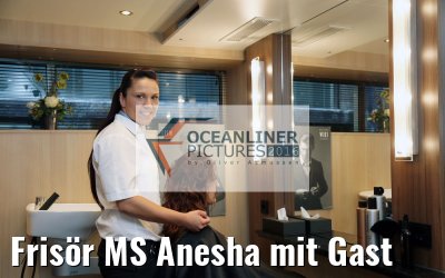 Frisör MS Anesha mit Gast