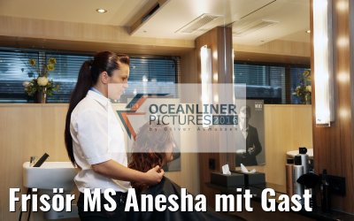Frisör MS Anesha mit Gast
