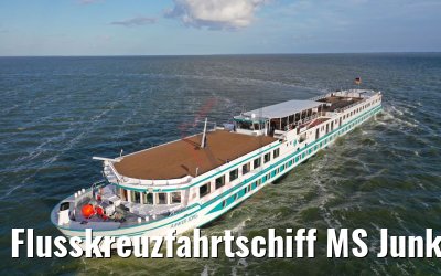 Flusskreuzfahrtschiff MS Junker Joerg auf dem Weg nach Swinemünde 16.09.2019