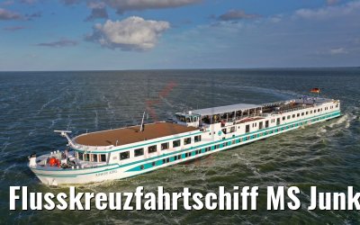 Flusskreuzfahrtschiff MS Junker Joerg auf dem Weg nach Swinemünde 16.09.2019