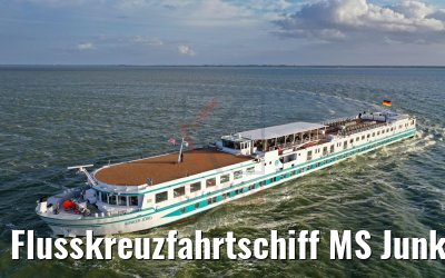 Flusskreuzfahrtschiff MS Junker Joerg auf dem Weg nach Swinemünde 16.09.2019