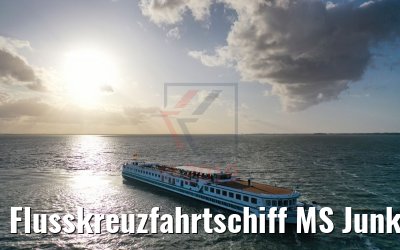 Flusskreuzfahrtschiff MS Junker Joerg auf dem Weg nach Swinemünde 16.09.2019