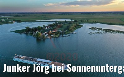 Junker Jörg bei Sonnenuntergang vor Zecheriner Brücke 06.08.2020